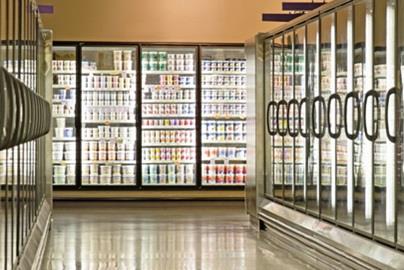 Refrigerated grocery store isle